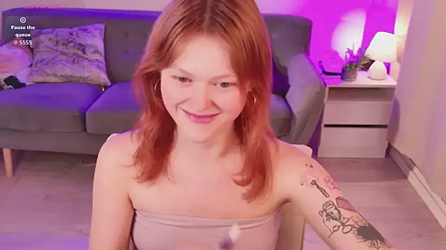 Lily_Mio webcam