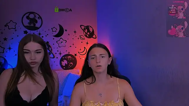 caroline_honeyy webcam