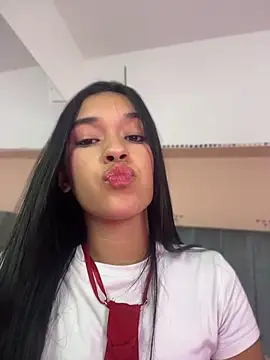 MiaPortmass_ webcam
