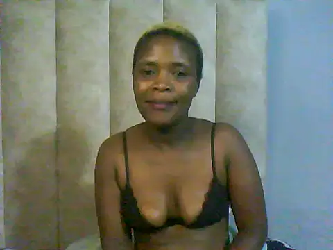 KinkyluuX webcam