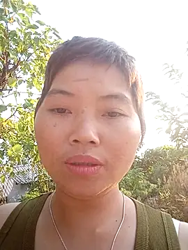 Linda2004 webcam