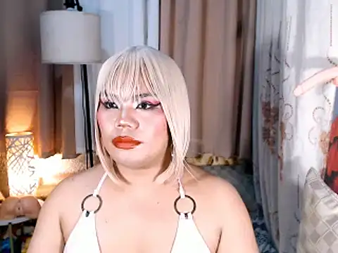 TSbrianaHugeCock webcam