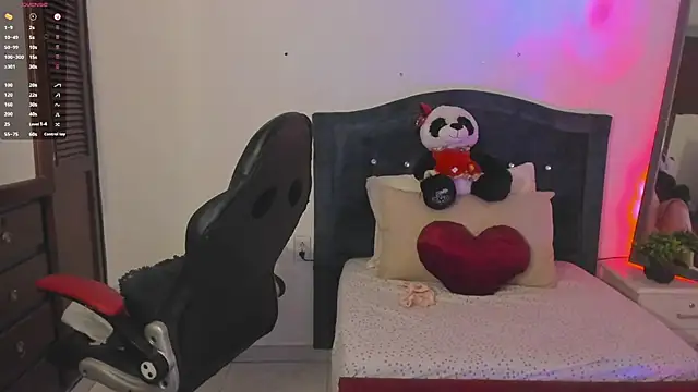zaharavela_ webcam