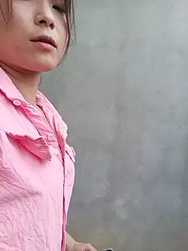 Linda-yiyi webcam