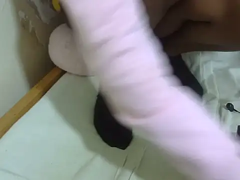 Ebonymayar webcam