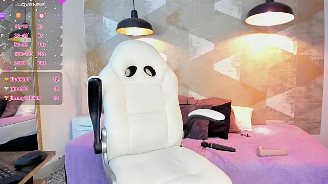 LalilaBrunettee webcam
