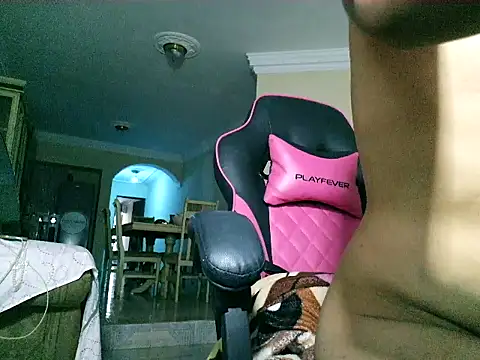 gnesis69 live cam on StripChat