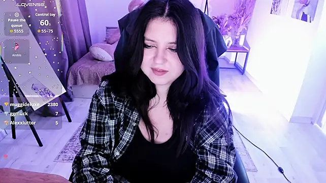 DiaAngell webcam
