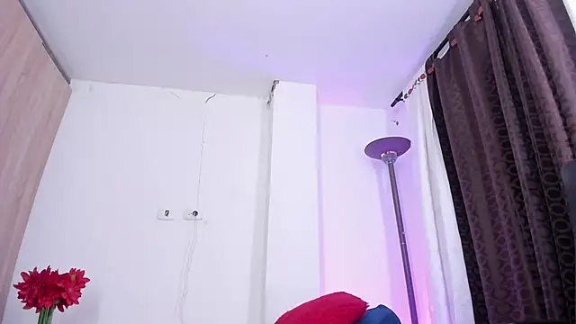 miaroberts69 webcam