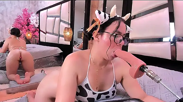 TessaCooper1 webcam