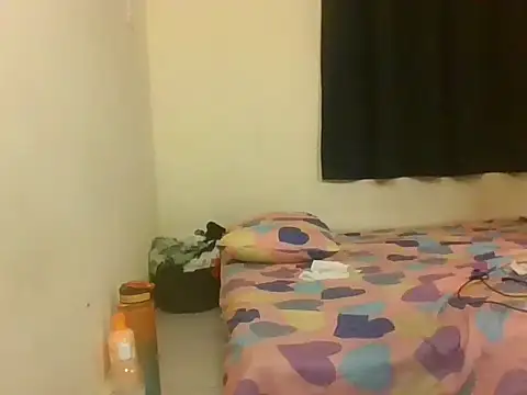prettymarir webcam