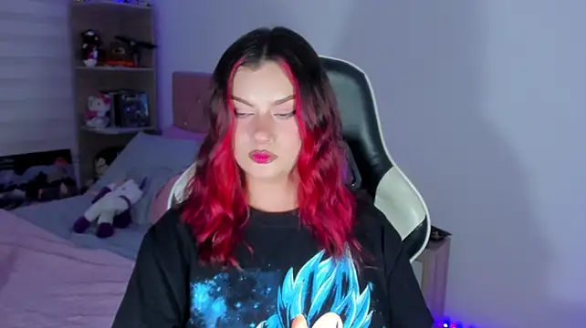 OphelianaRose33 webcam