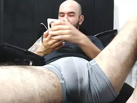 hairyandbigmann webcam