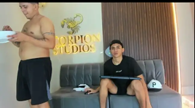Charlie_Scorpion webcam