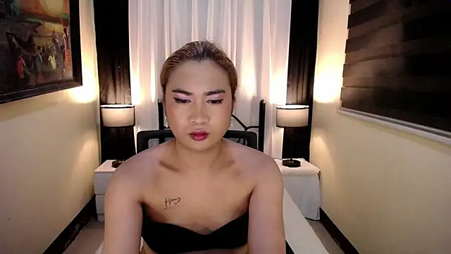 TheBigCockTs live cam on StripChat