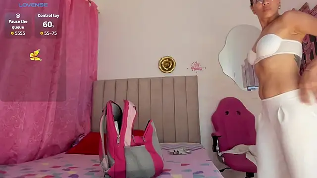 stacyfoxxx webcam