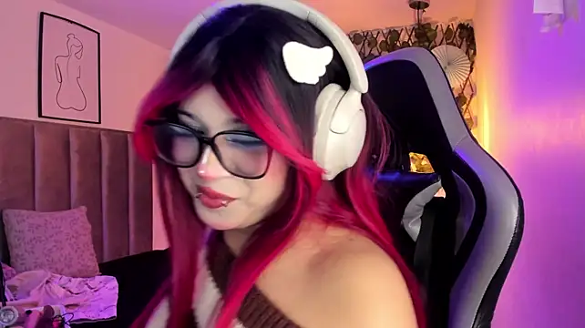 Kitty_Gang ♉ online nude chat