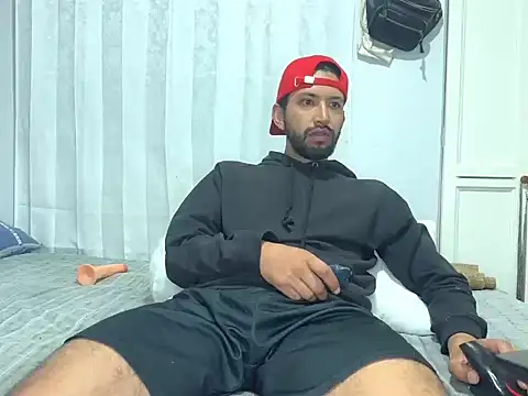 thomass1018 webcam