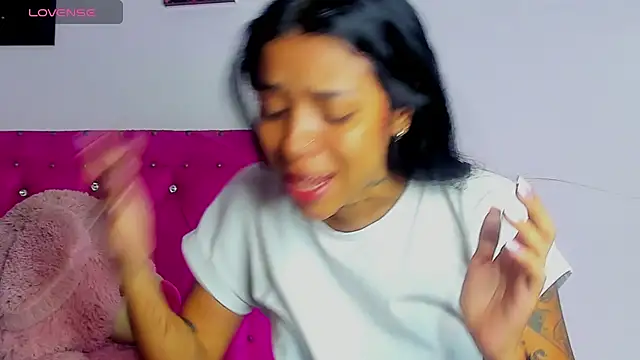 dahiiangomezz webcam