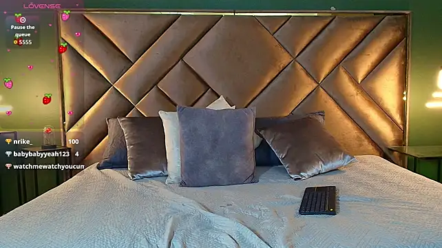 Rache_Roth webcam