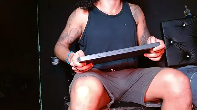 FuckHardlove webcam