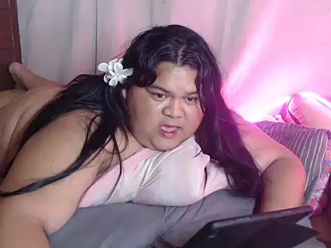 Naughty_alfrea webcam