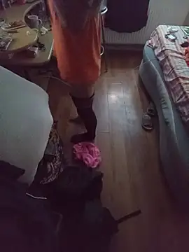 Hrnyallthetime webcam