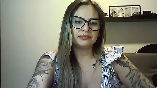 Valery__Rouse_ live cam on StripChat