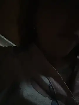 Emma_Risky- live cam on StripChat