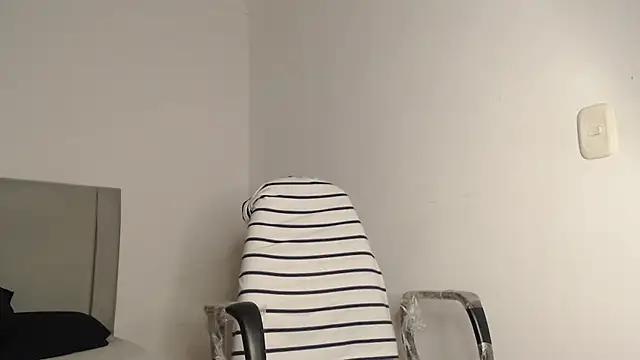 Owenn__blueee webcam