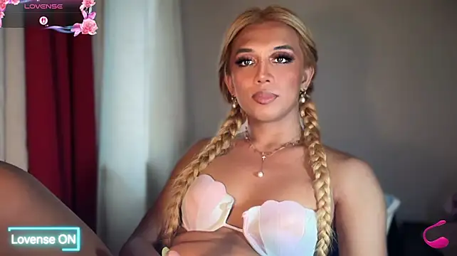 Islamorena143 webcam