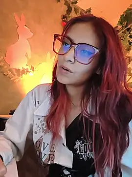 RedMeloddy 🍁 webcam chat
