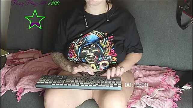 JadeStarUK webcam