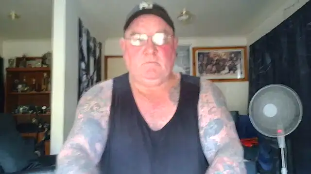 KINKYBLUEYES69 webcam