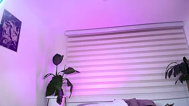 Sky_Intimate 🏢 chatroom