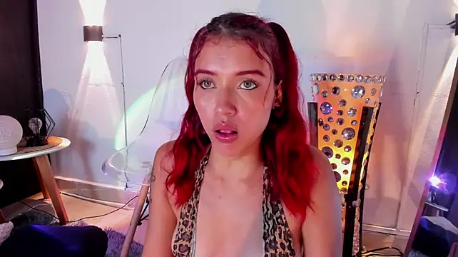Cherry_Scarlet_ webcam
