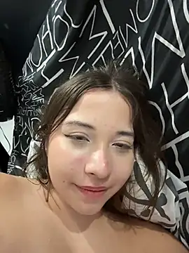 AliciaWhite_nt webcam