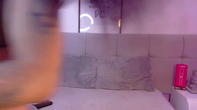 Nicolee_Saint