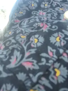 yamini1431 webcam