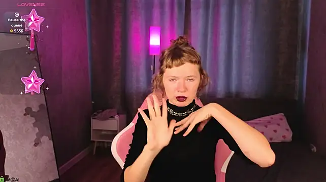 VioletDesiree webcam