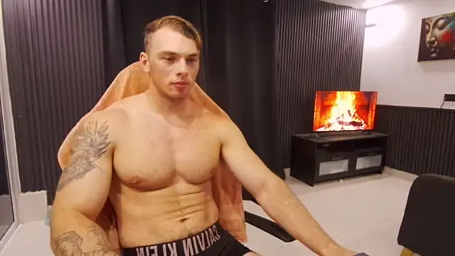 YourHotGreg live cam on StripChat