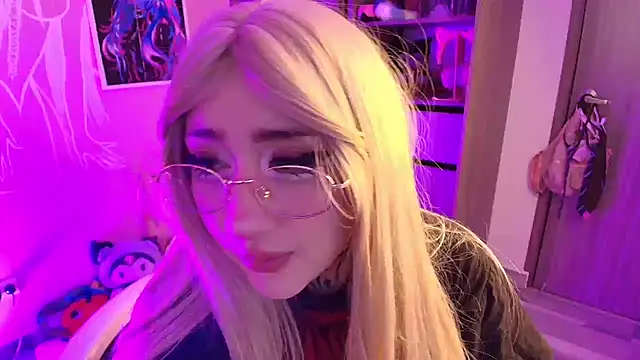 Miwa_violet live cam on StripChat