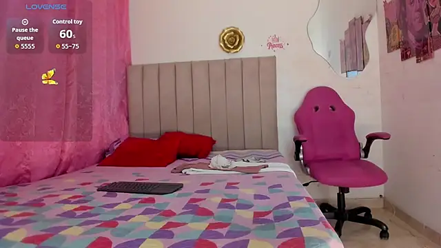 stacyfoxxx webcam