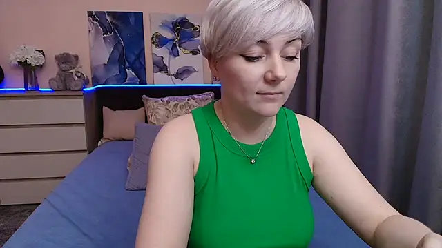 BlondPearl webcam