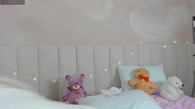 AdeleSilvy webcam