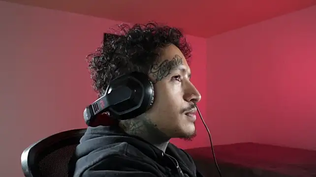 trieone webcam