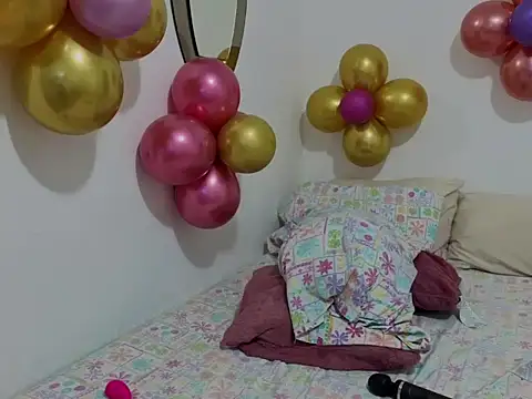 EmmaLenox webcam