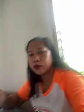 Pilipinalyn23 live cam on StripChat