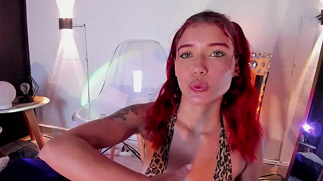Cherry_Scarlet_ webcam