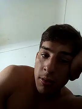 jhonluck2 live cam on StripChat